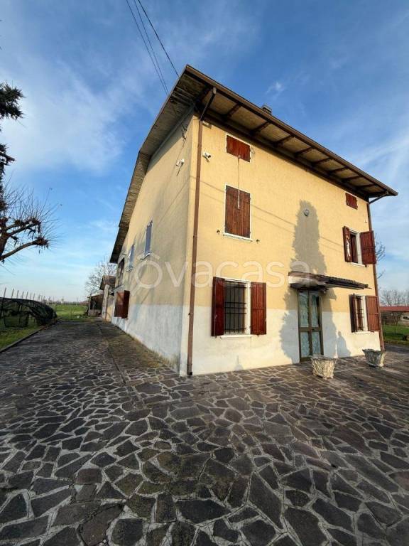 casa indipendente in vendita a San Prospero