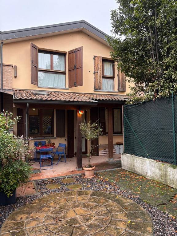 casa indipendente in vendita a San Prospero