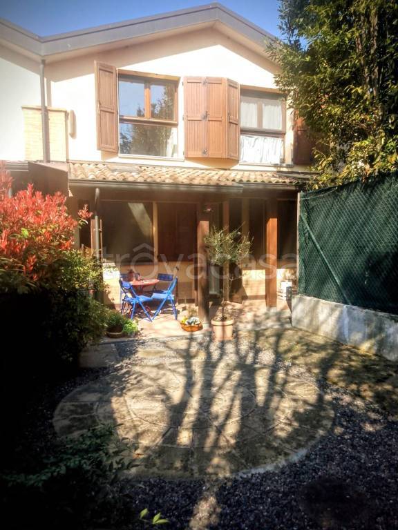 casa indipendente in vendita a San Prospero
