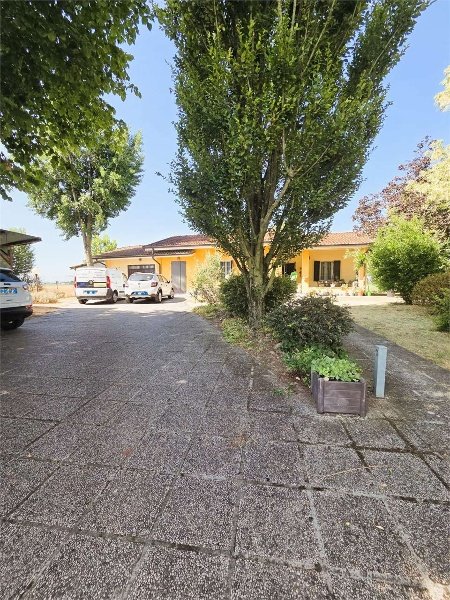 casa indipendente in vendita a San Prospero