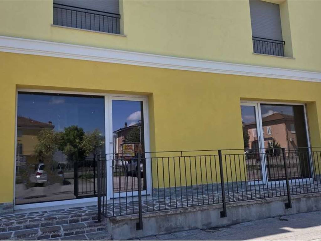 negozio in vendita a San Prospero