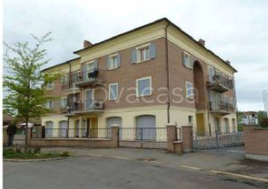 negozio in vendita a San Prospero