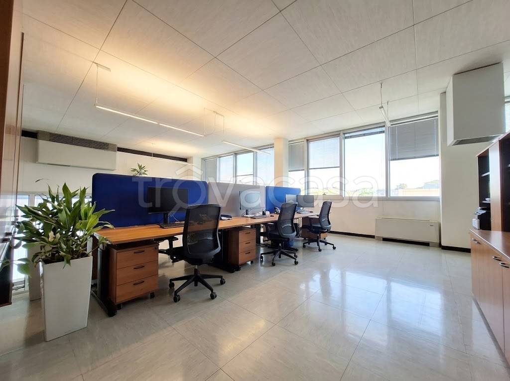 ufficio in vendita a San Prospero