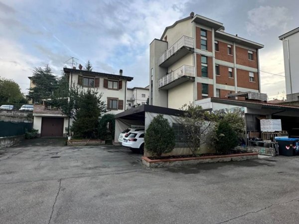 casa indipendente in vendita a Sassuolo in zona Centro Storico / San Giorgio