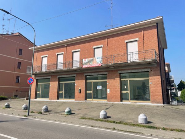 negozio in vendita a Sassuolo