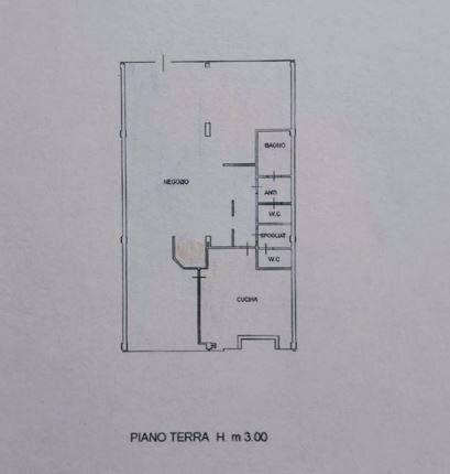 locale commerciale in vendita a Sassuolo
