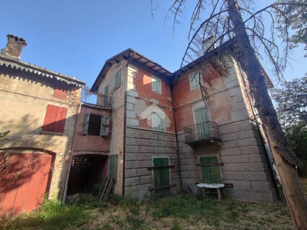 casa indipendente in vendita a Sassuolo