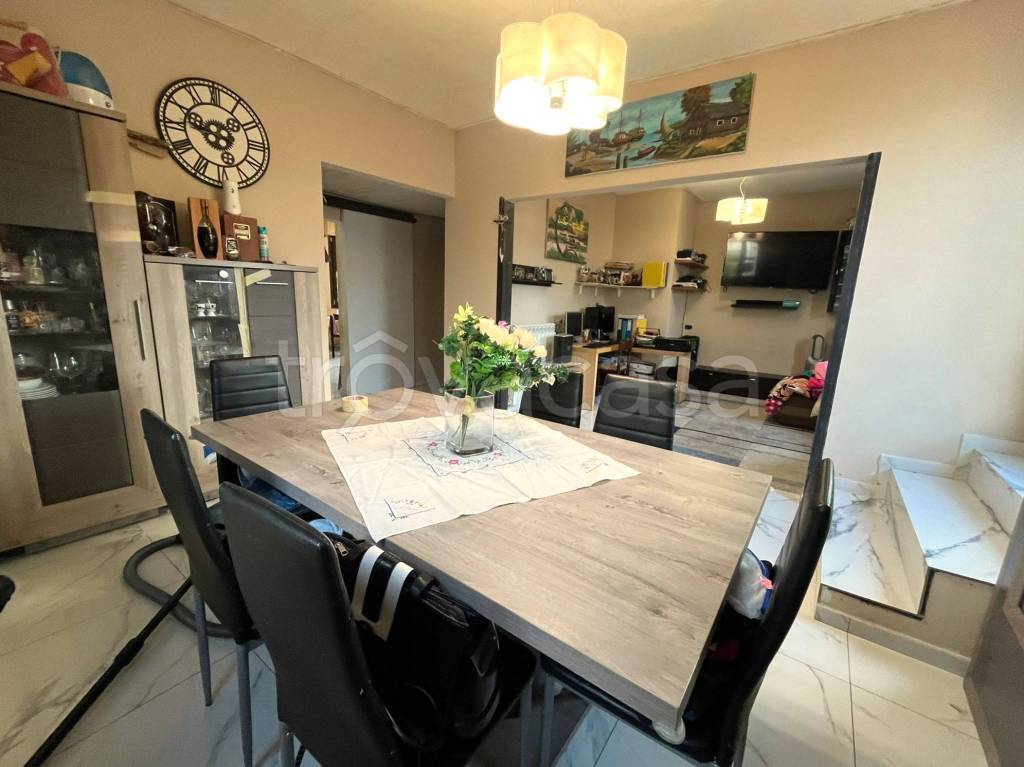 casa indipendente in vendita a Sassuolo in zona Montegibbio