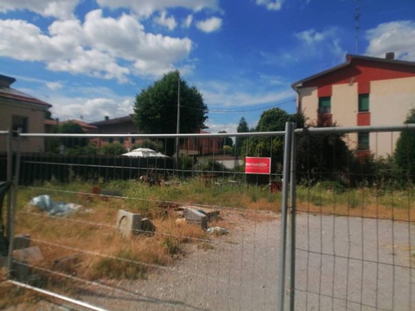 terreno edificabile in vendita a Sassuolo