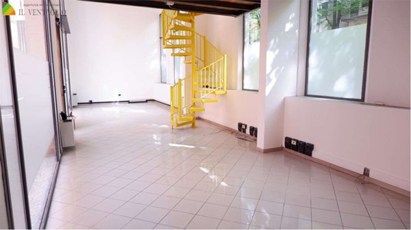 negozio in vendita a Sassuolo