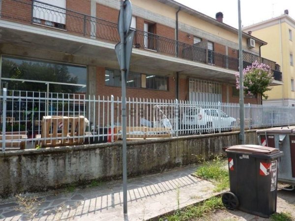 negozio in vendita a Sassuolo