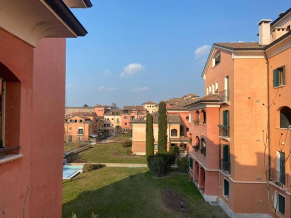 casa indipendente in vendita a Sassuolo in zona Centro Storico / San Giorgio