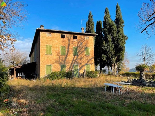 casa indipendente in vendita a Sassuolo in zona Montegibbio