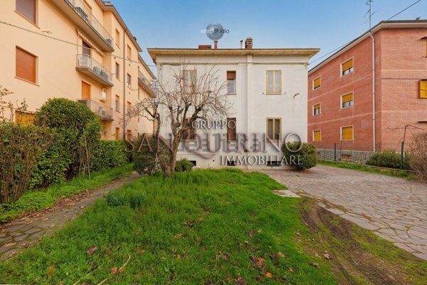 casa indipendente in vendita a Sassuolo in zona Centro Storico / San Giorgio