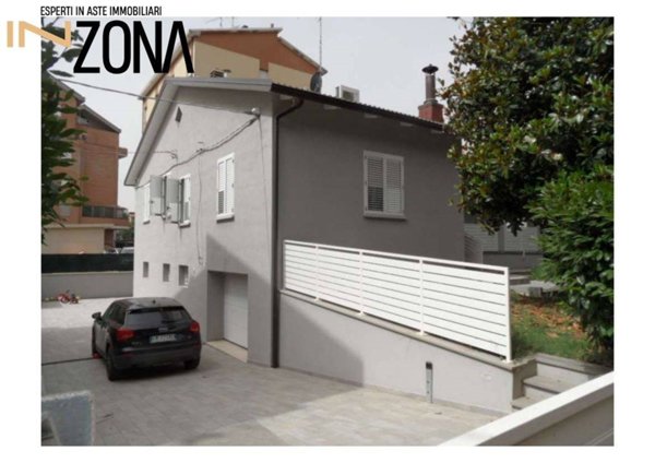 casa indipendente in vendita a Sassuolo