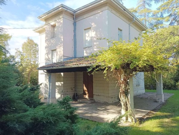 casa indipendente in vendita a Sassuolo