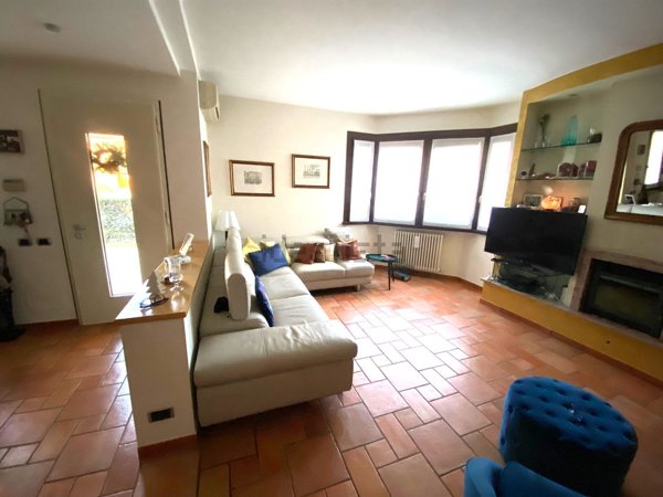 casa indipendente in vendita a Sassuolo