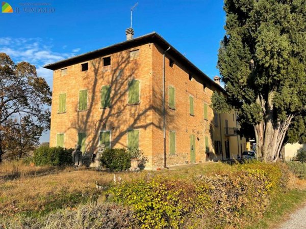 casa indipendente in vendita a Sassuolo in zona Montegibbio