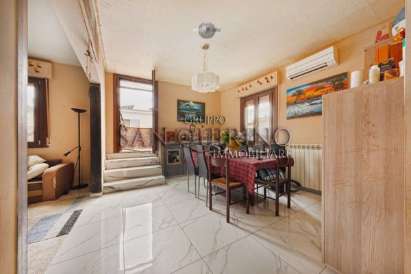 casa indipendente in vendita a Sassuolo