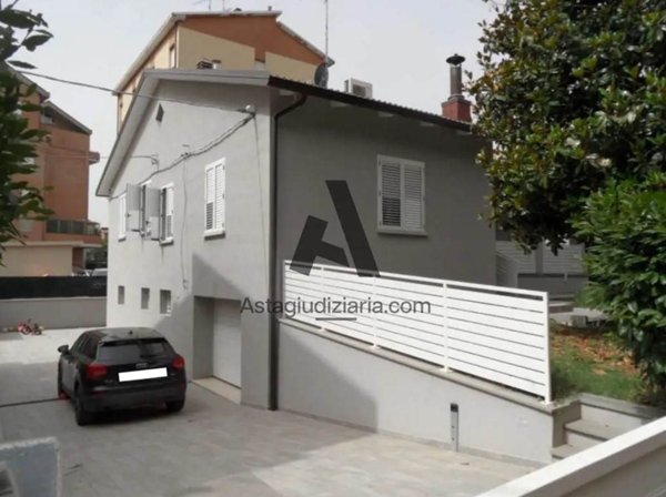 casa indipendente in vendita a Sassuolo