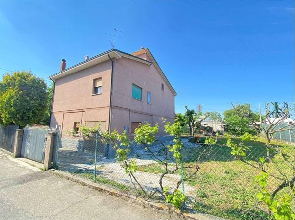 casa indipendente in vendita a Sassuolo