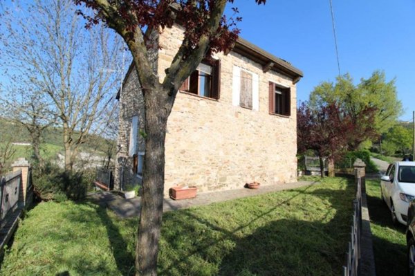 casa indipendente in vendita a Sassuolo in zona Montegibbio