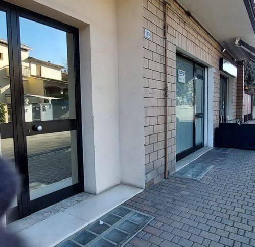 ufficio in vendita a Sassuolo in zona Salvarola Terme