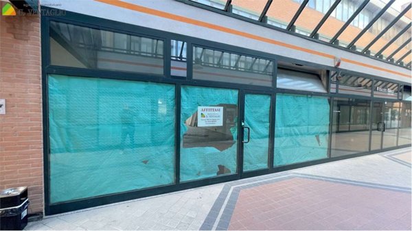 negozio in vendita a Sassuolo