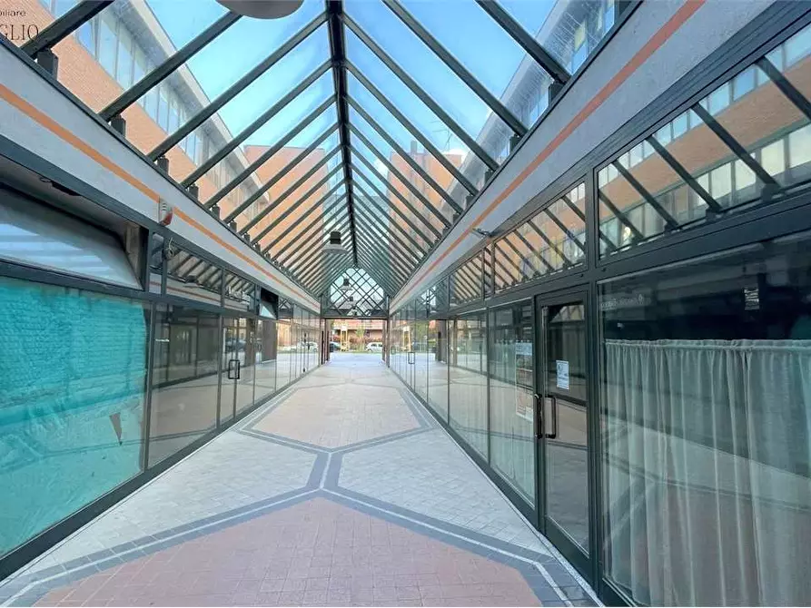 negozio in vendita a Sassuolo