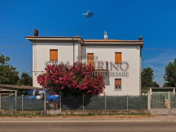 casa indipendente in vendita a Sassuolo in zona Centro Storico / San Giorgio