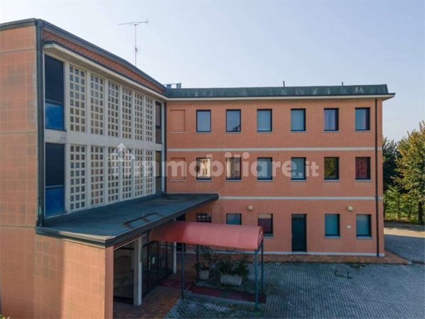 negozio in vendita a Sassuolo