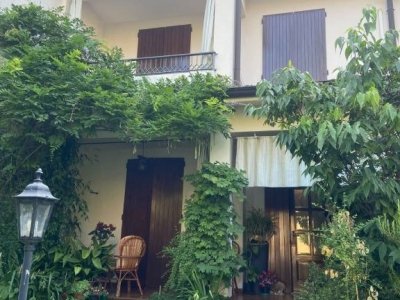 casa indipendente in vendita a Sassuolo