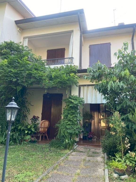 casa indipendente in vendita a Sassuolo