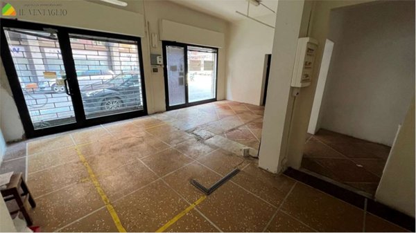 negozio in vendita a Sassuolo in zona Centro Storico / San Giorgio