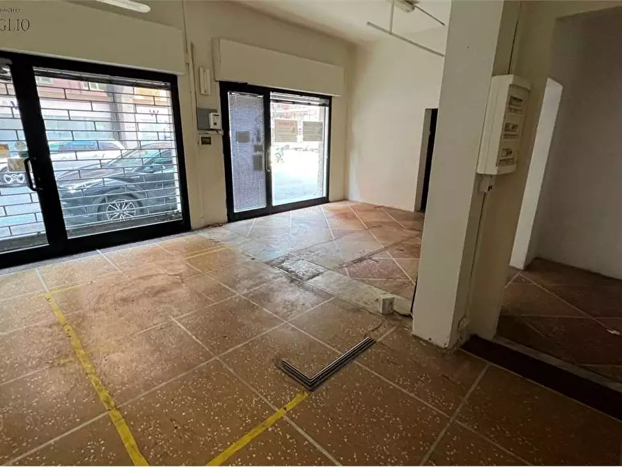 negozio in vendita a Sassuolo in zona Centro Storico / San Giorgio