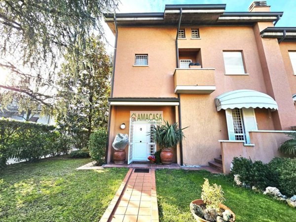 casa indipendente in vendita a Sassuolo