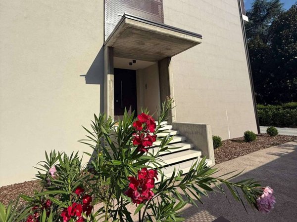 casa indipendente in vendita a Sassuolo in zona Centro Storico / San Giorgio