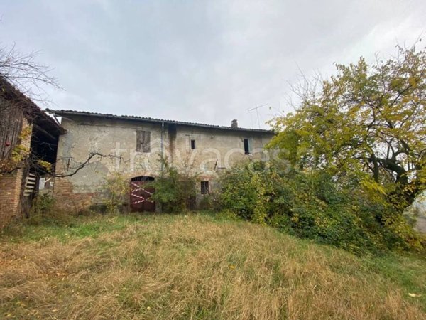 casa indipendente in vendita a Sassuolo in zona Montegibbio