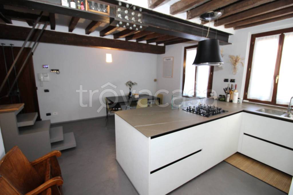 appartamento in vendita a Sassuolo in zona Centro Storico / San Giorgio