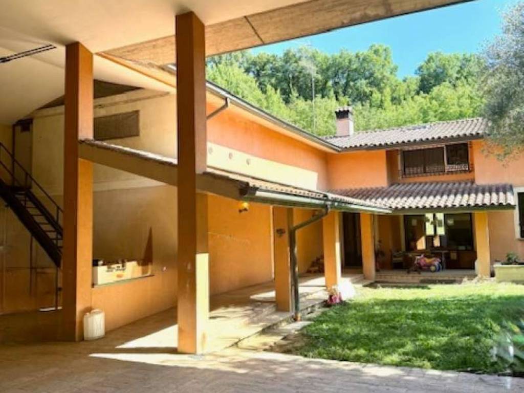 casa indipendente in vendita a Sassuolo