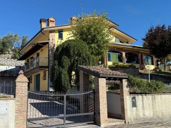 casa indipendente in vendita a Sassuolo
