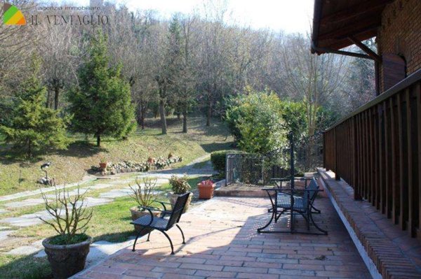 casa indipendente in vendita a Sassuolo in zona Montegibbio