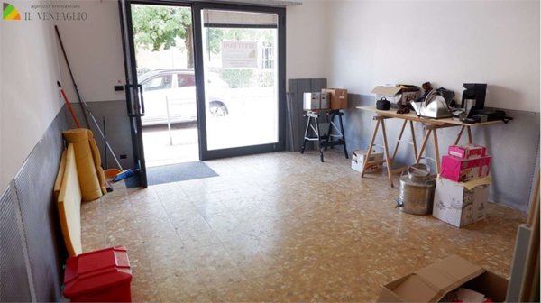 negozio in vendita a Sassuolo