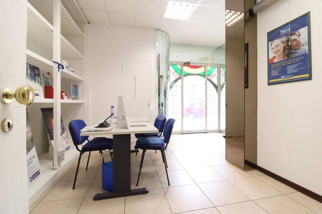 negozio in vendita a Sassuolo