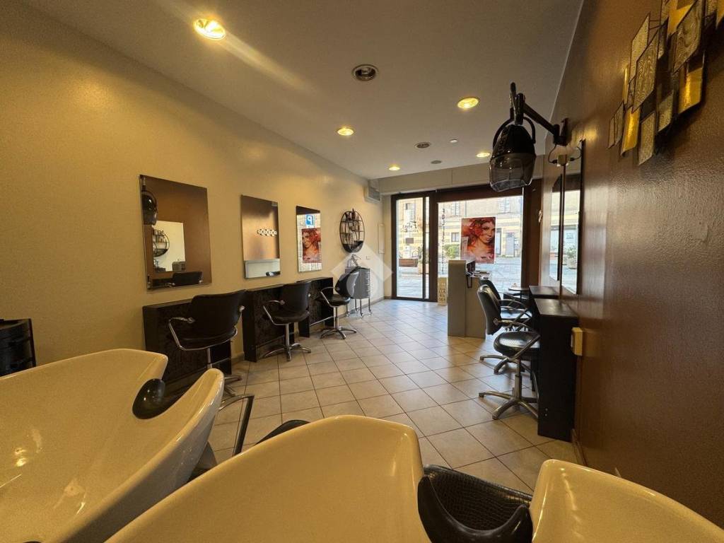 negozio in vendita a Sassuolo