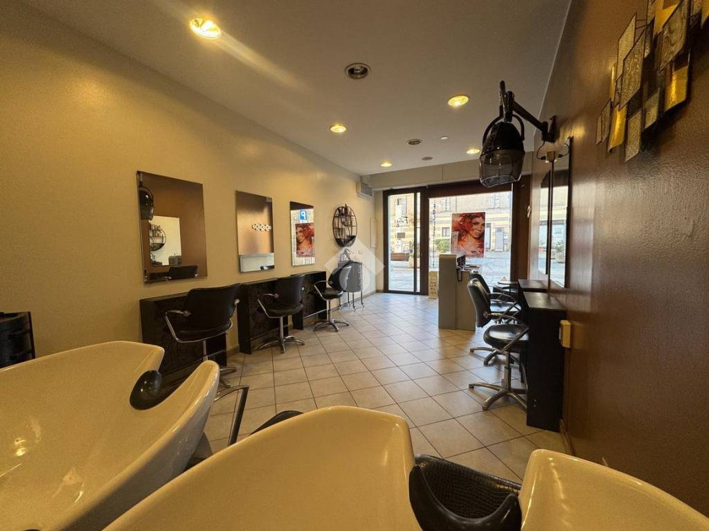 negozio in vendita a Sassuolo