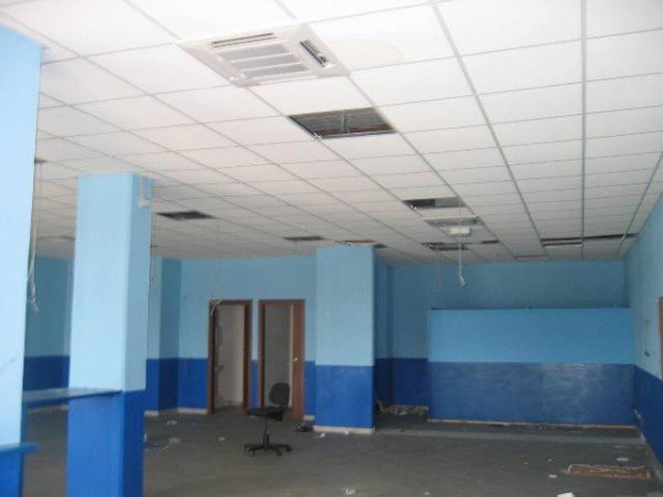 negozio in vendita a Sassuolo