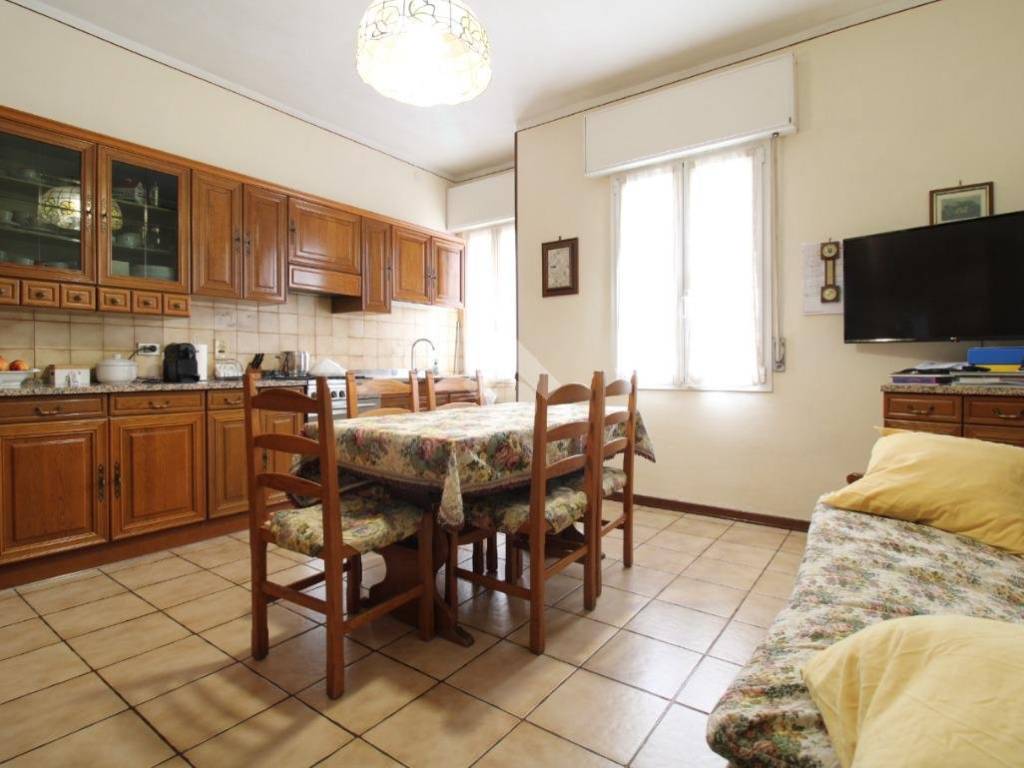 casa indipendente in vendita a Sassuolo in zona San Michele dei Mucchietti