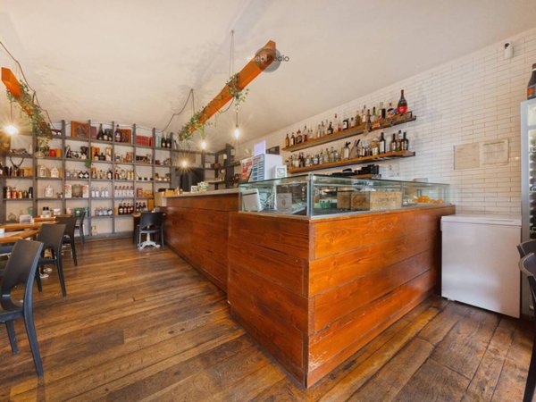 negozio in vendita a Sassuolo in zona Centro Storico / San Giorgio