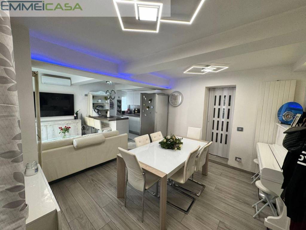 casa indipendente in vendita a Sassuolo in zona Centro Storico / San Giorgio